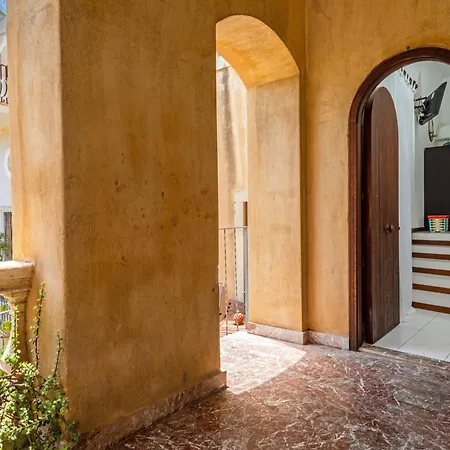 Casa Fabrizio 陶尔米纳